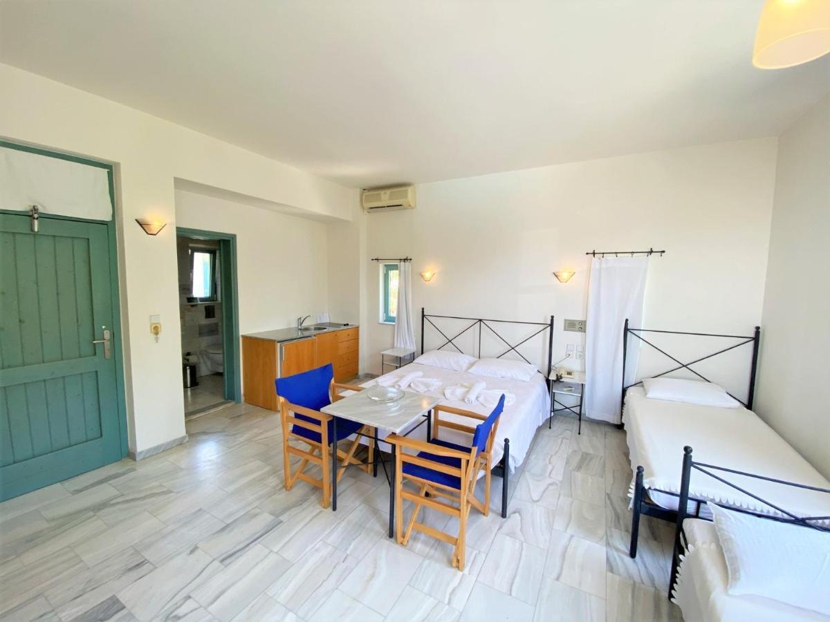 Hotel Plakures Falasarna Bagian luar foto