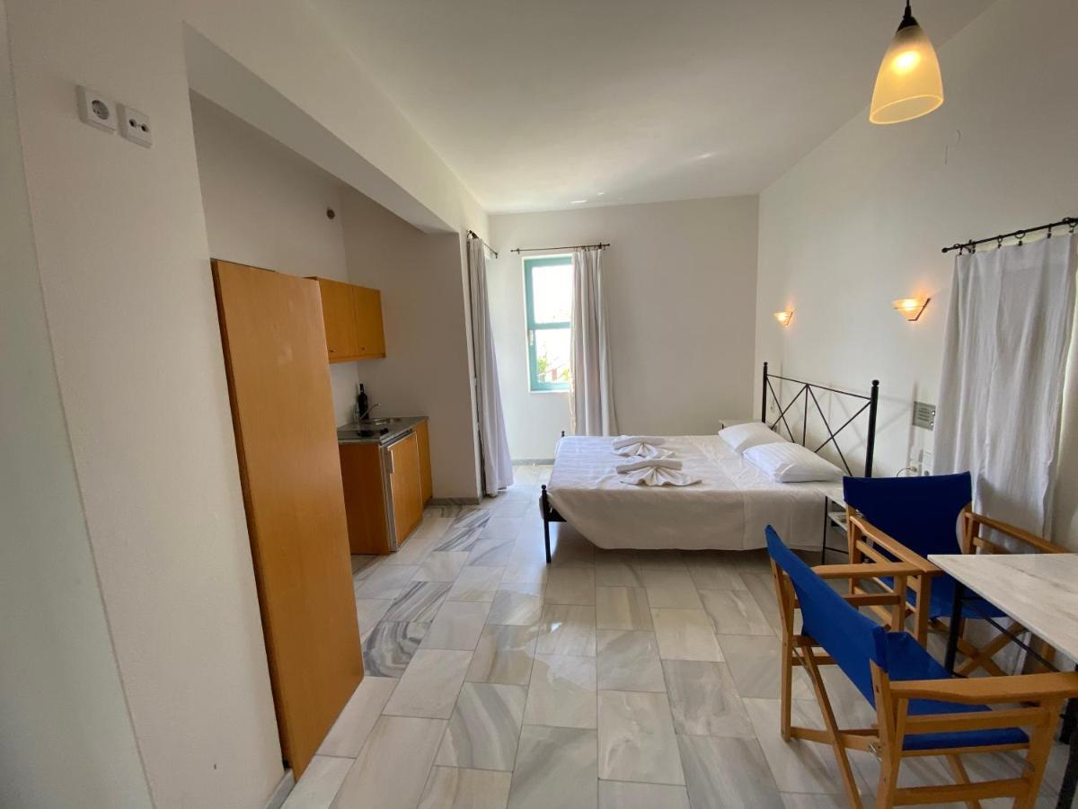 Hotel Plakures Falasarna Bagian luar foto