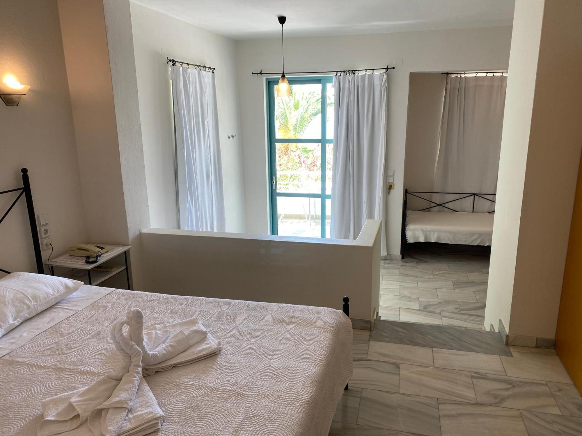 Hotel Plakures Falasarna Bagian luar foto